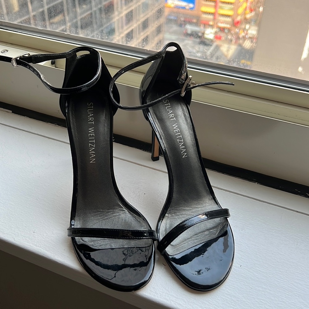 Stuart Weitzaman sandals sz 38
